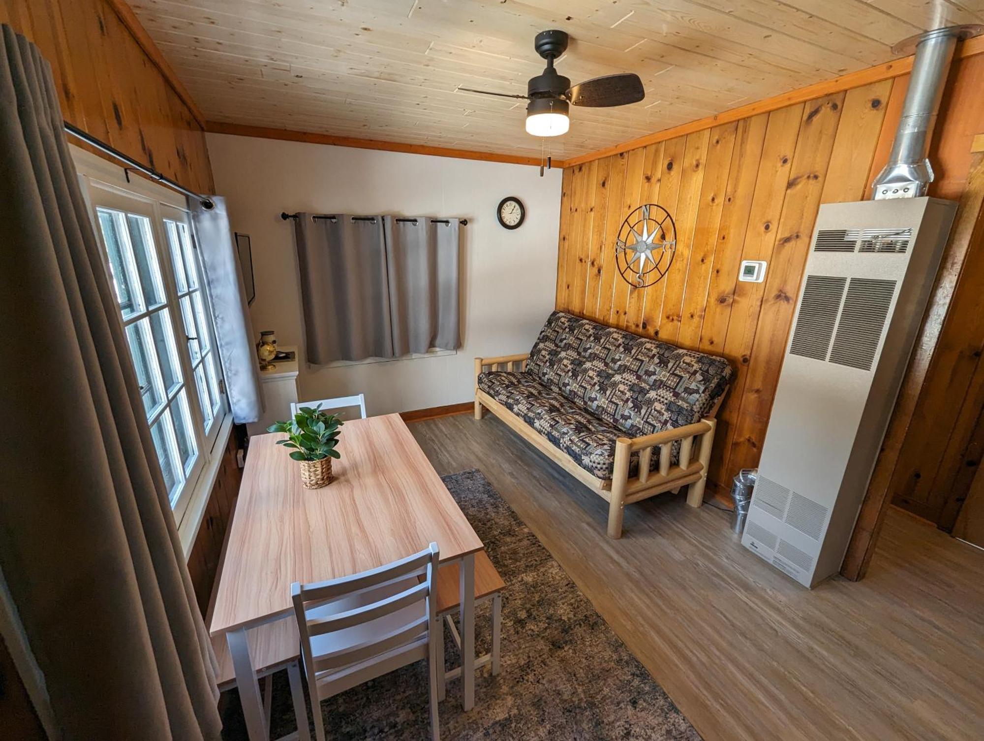 Riverside Point Resort Motel Park Rapids Екстер'єр фото